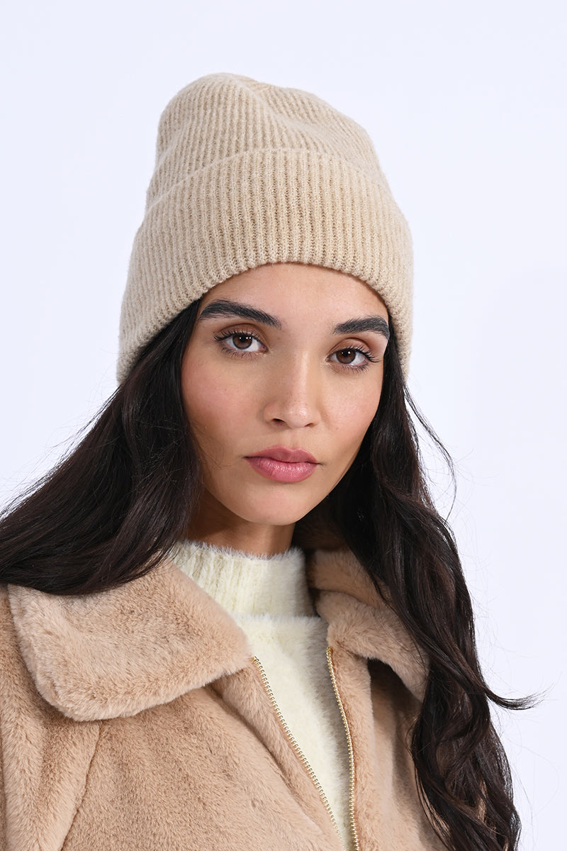 Molly Bracken - Ribbed Knit Toque